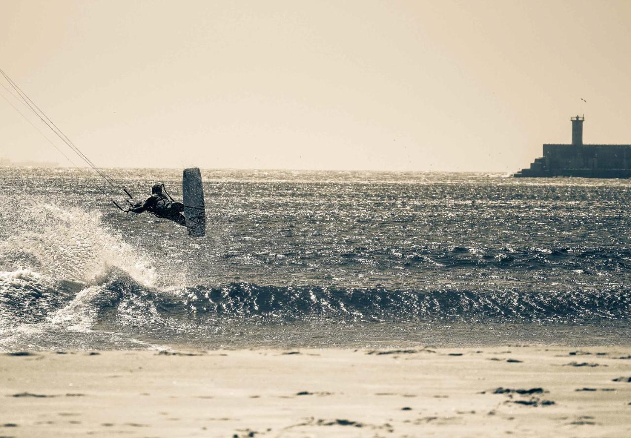 Surfivor Surf Camp Hotel Esmoriz Eksteriør billede